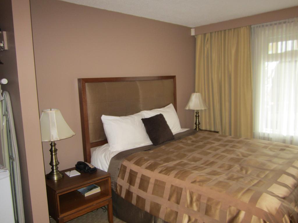 Inn On The Harbour Prince Rupert Room photo