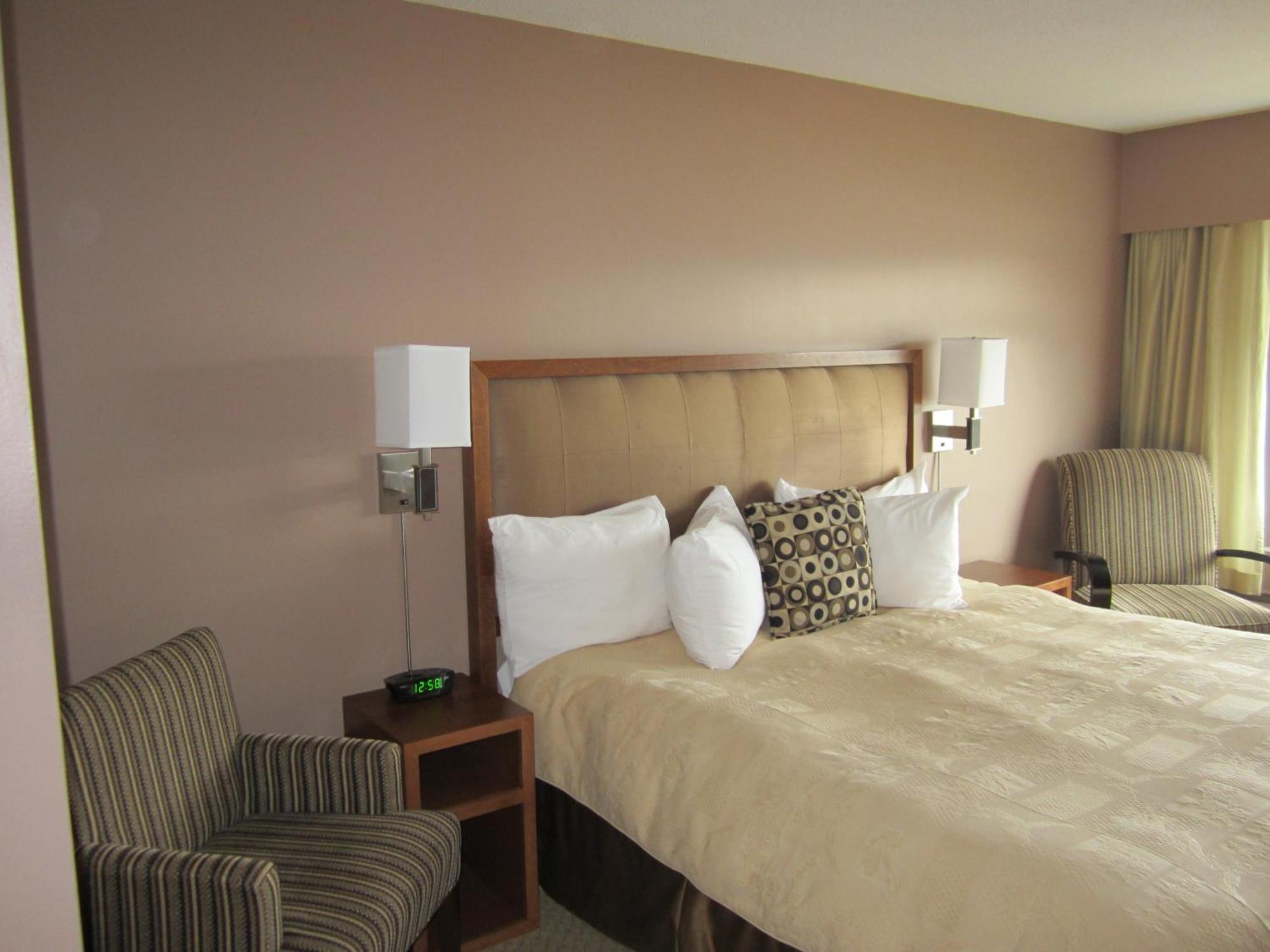 Inn On The Harbour Prince Rupert Room photo